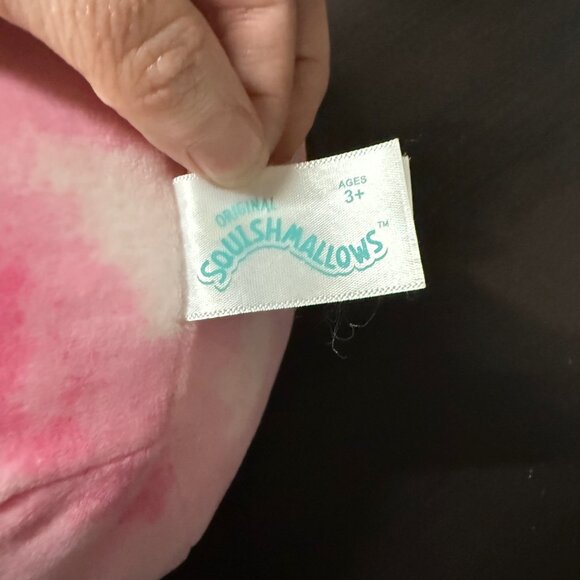 Cookie the Pink Flamingo 8" Squishmallow Plush w/ Gray Beak & Yellow Flower EUC - Picture 3 of 5